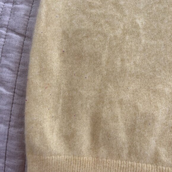 Madewell Yellow Cashmere Crewneck Sweater Vest (M) - Picture 4 of 6